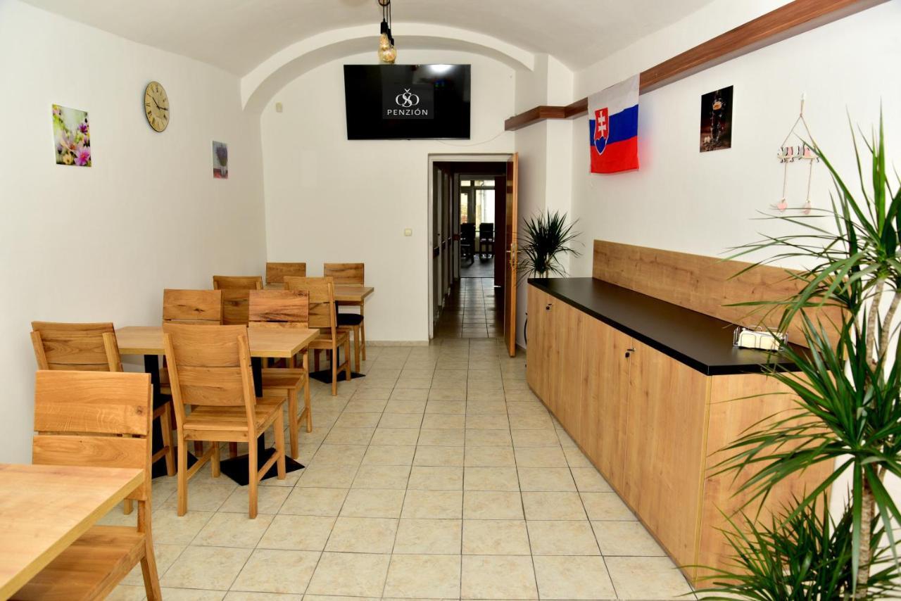 Penzion Oso Vrbov Bagian luar foto