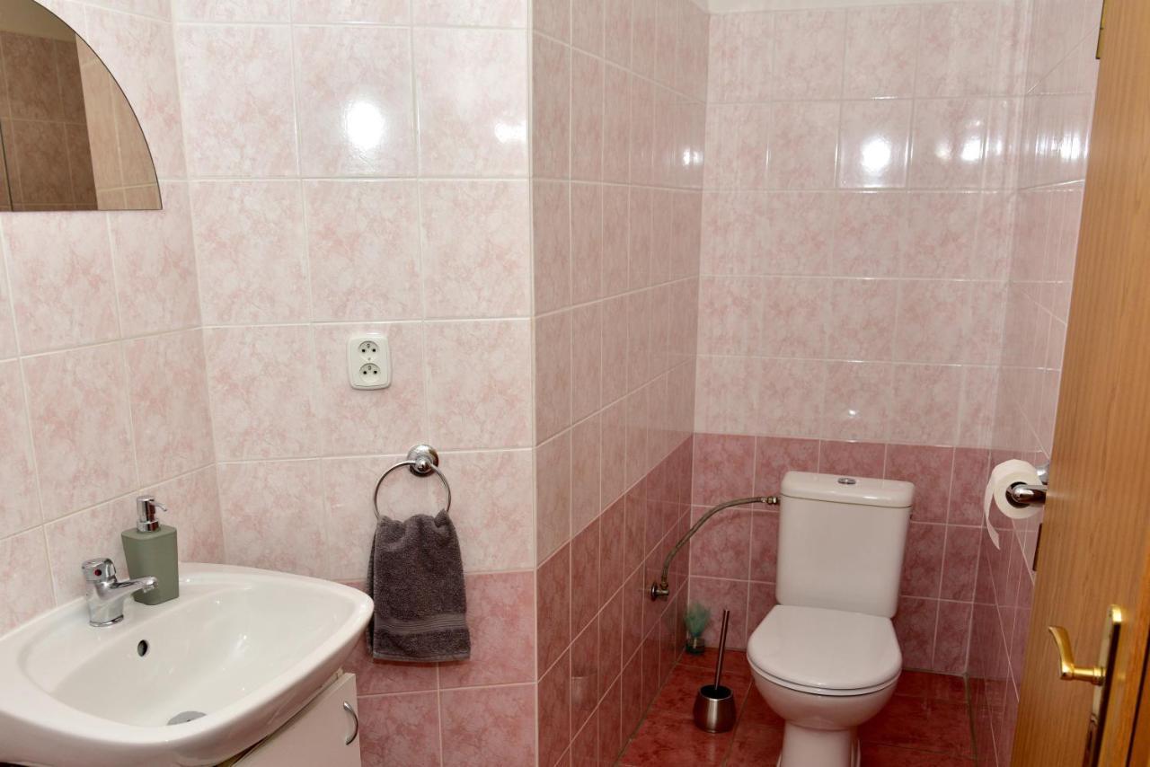 Penzion Oso Vrbov Bagian luar foto